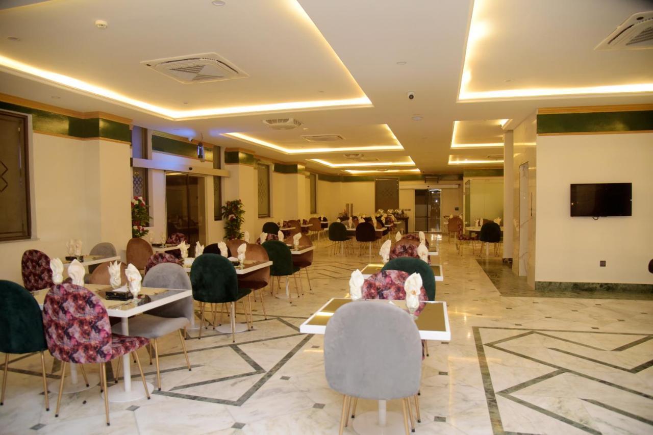 The Rich Hotel & Apartments Лахор Екстериор снимка